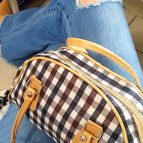 Mini Rubber Handbag Square Decor - Picture 7 of 8